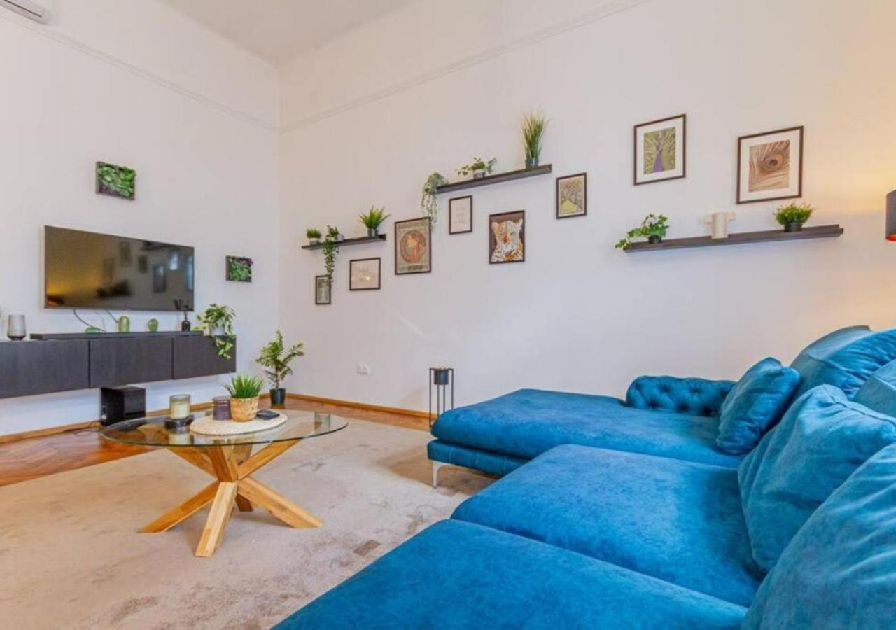 Luxury Apartment By The Famous Vaci Street ブダペスト エクステリア 写真